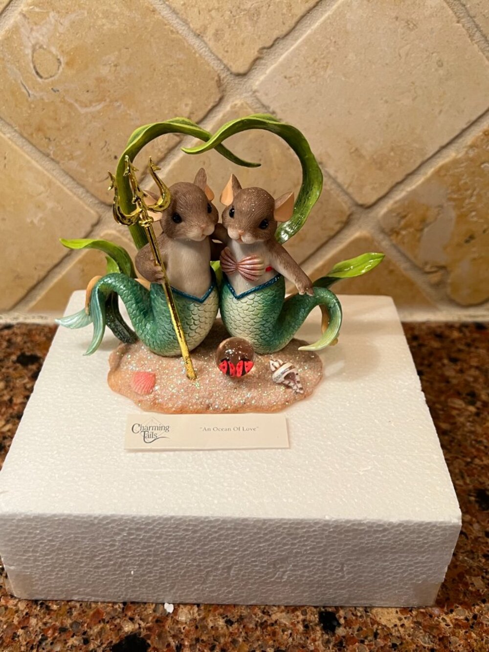 Charming Tails An Ocean Of Love 89/265 MERMAID MICE Figurine Dean Griff